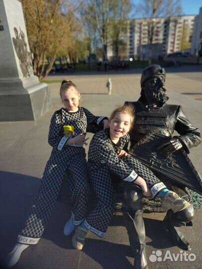 Брючный костюм для девочки