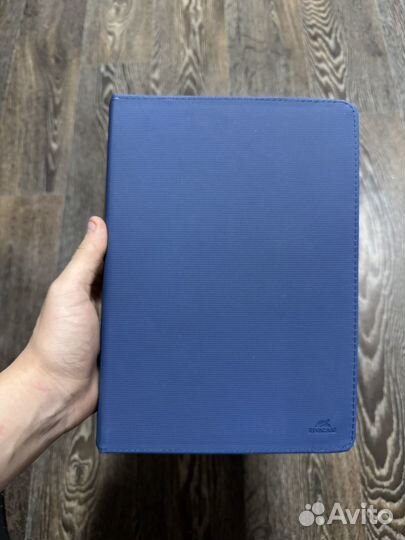 Универсальный чехол для планшетов 9.7-10.5