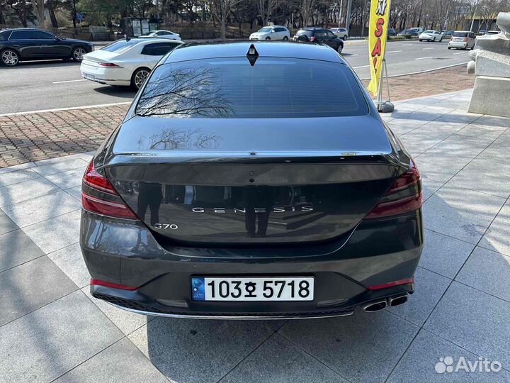 Genesis G70 2.0 AT, 2022, 14 000 км