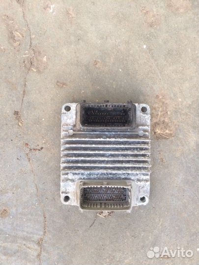 Блок управления двигателем на Daewoo Nexia 1.5 8V