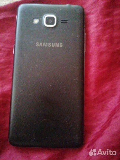 Телефон Samsung