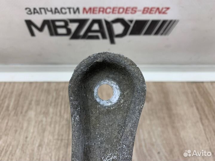 Распорка заднего моста Mercedes X204 GLK 204