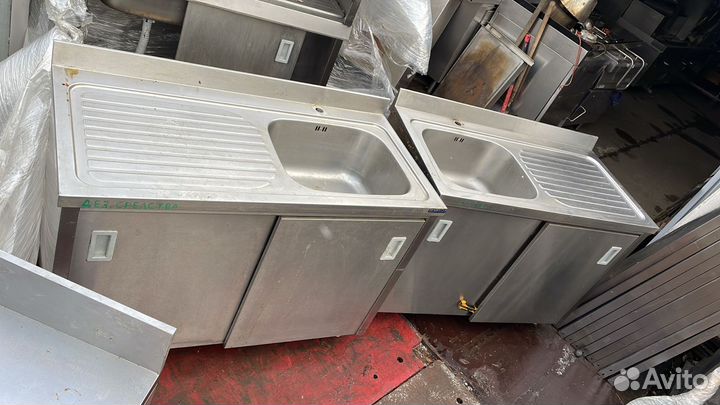 Стол купе с мойкой