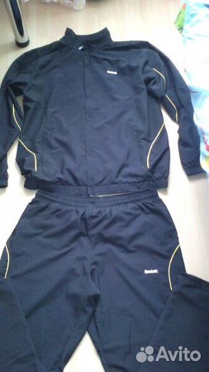Костюм спортивный