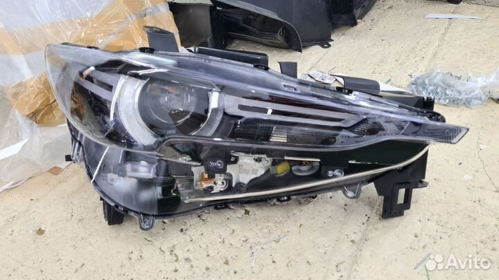 Фара правая Mazda CX5 KF LED AFS новая