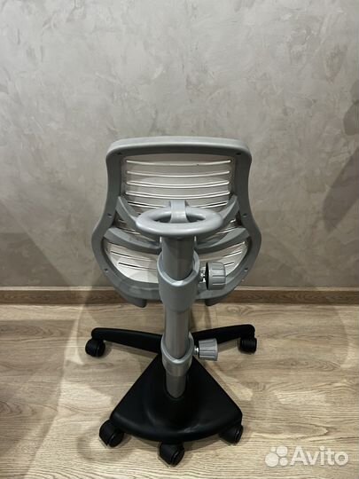 Детский растущий стул