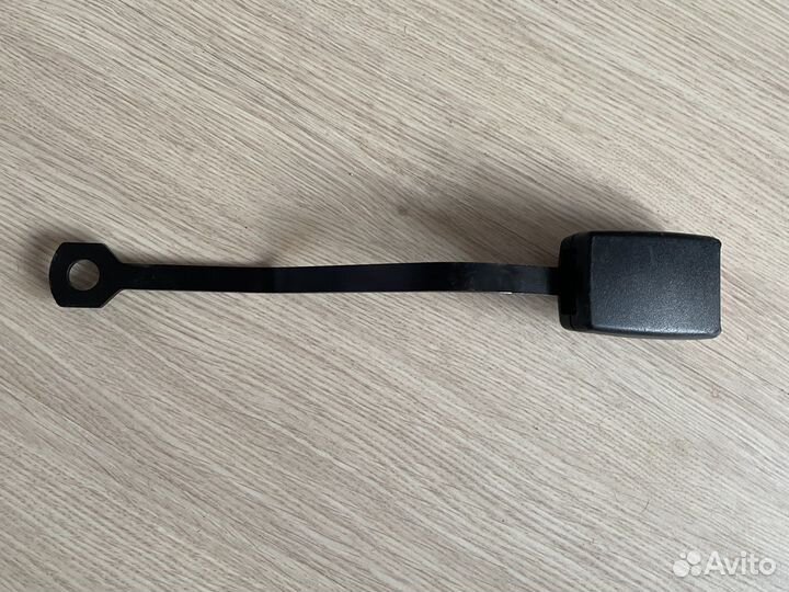 Крепление для ремня безопасности