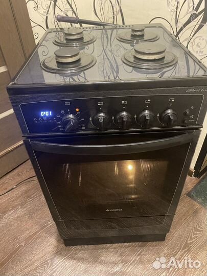 Газовая плита с электрической духовкой