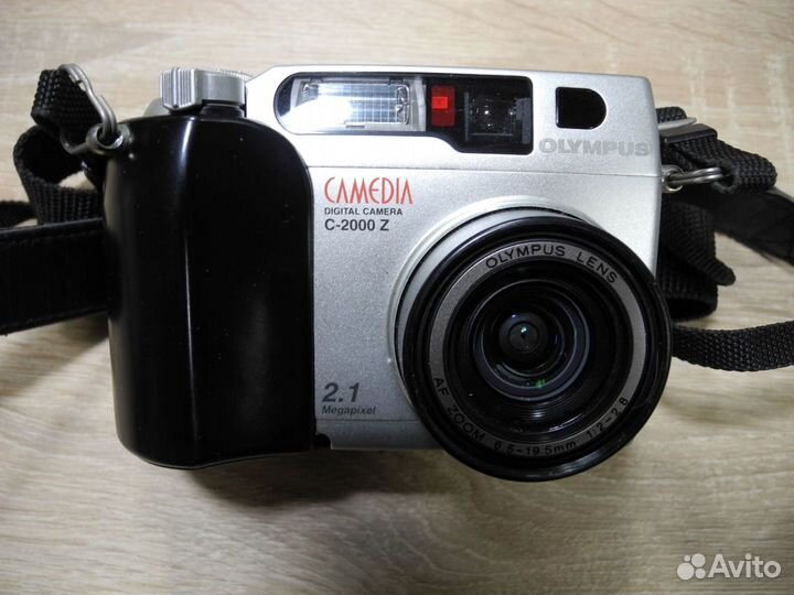 Фотоаппарат Olympus C-2000 Z