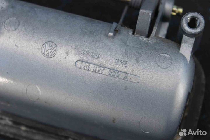 Ручка открывания багажника Volkswagen Golf (Фолькс