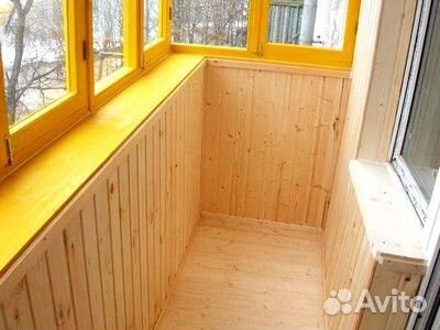 Балкон с отделкой дерево