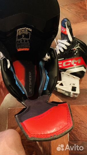 Коньки хоккейные CCM Jetspeed FT6-Regular 