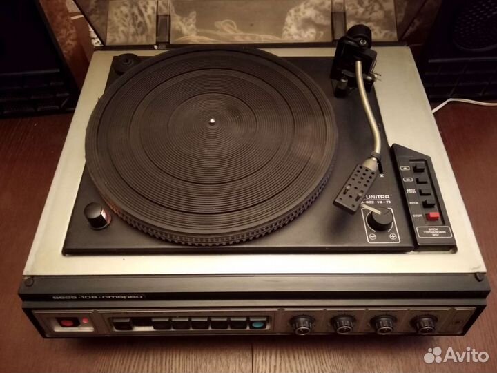 Проигрыватель Вега 108 с колонками