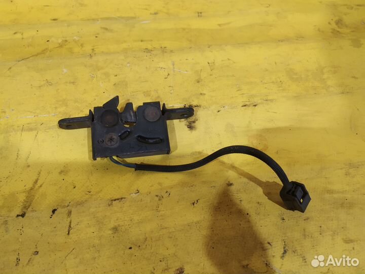 Замок капота Renault Fluence 2010-2017 Рено флюенс