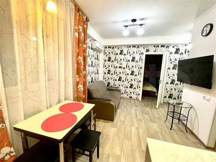 2-к. квартира, 38 м², 3/3 эт.