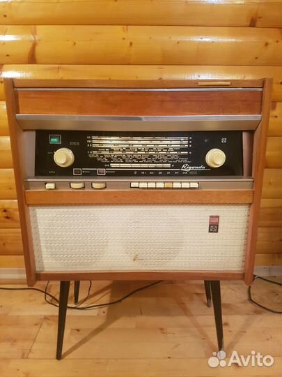 Винтажная радиола Ригонда