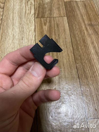 Крючок-защелка дверцы кофемашины Bosch Siemens