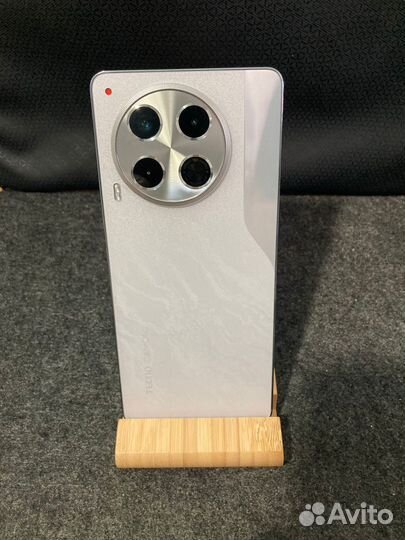 TECNO Camon 30, 12/256 ГБ