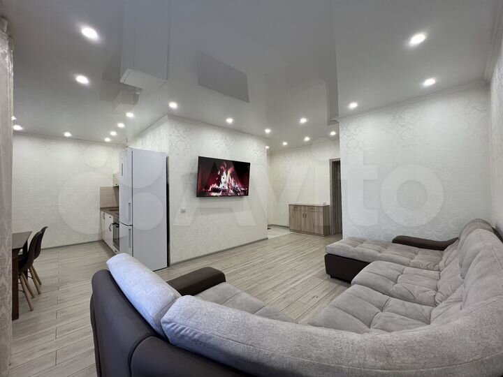 2-к. квартира, 57,4 м², 1/7 эт.