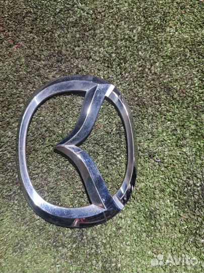 Эмблема Mazda 3 BK 2003-2008