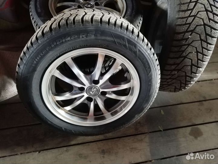 Hankook Winter I'Pike RS2 W429 205/60 R15 91T