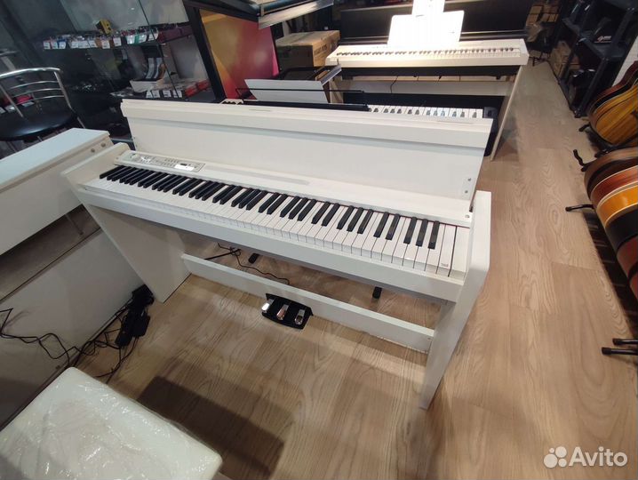 Цифровое пианино Korg LP-380 WH сборка Япония
