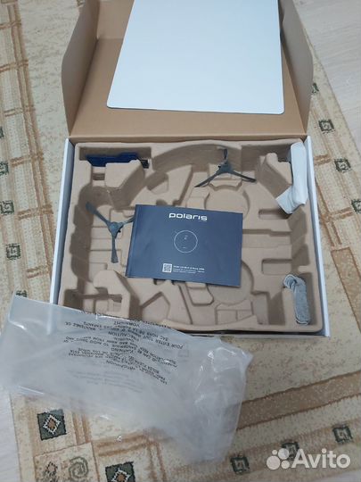 Робот-пылесос Polaris