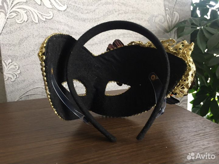 Маска карнавальная