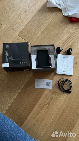 Беспроводная зарядка zens Aluminium Stand Fast