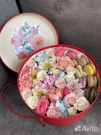 Цветы корпоративные подарки на 8 марта