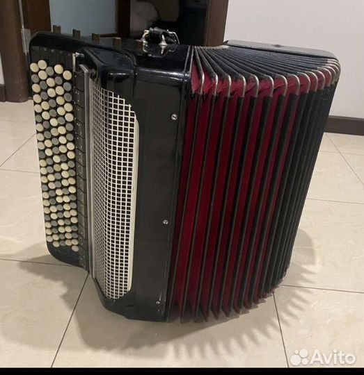 Готово-выборный баян Юпитер