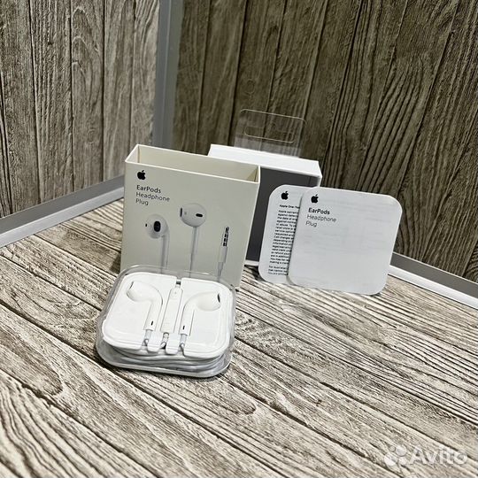 Apple EarPods 3.5 mm - 1 в 1 + Переходник