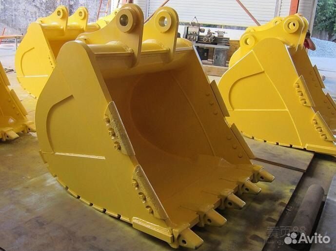 Универсальный на экскаватор JCB JS240