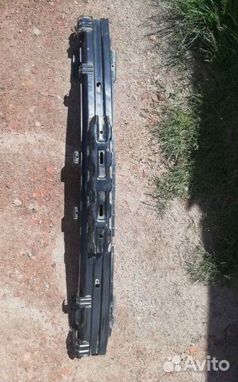 Усилитель переднего бампера на KIA cerato 1