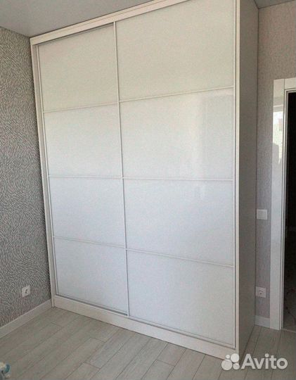 Шкаф распашной на заказ фаб в прихожую