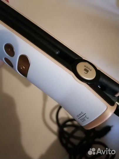 Выпрямитель-плойка для волос rowenta