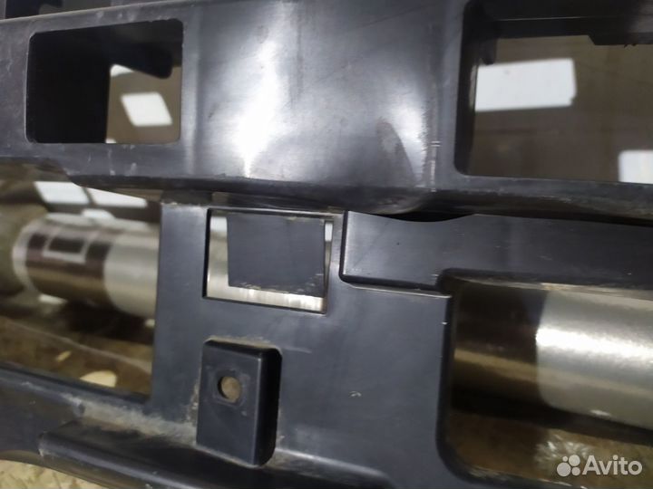 Абсорбер заднего бампера Renault Koleos 2