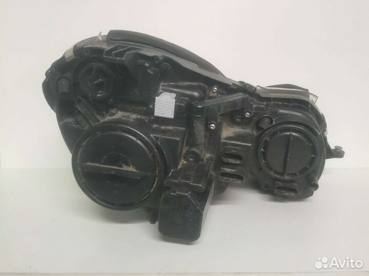 Фара левая Mercedes-Benz E 211