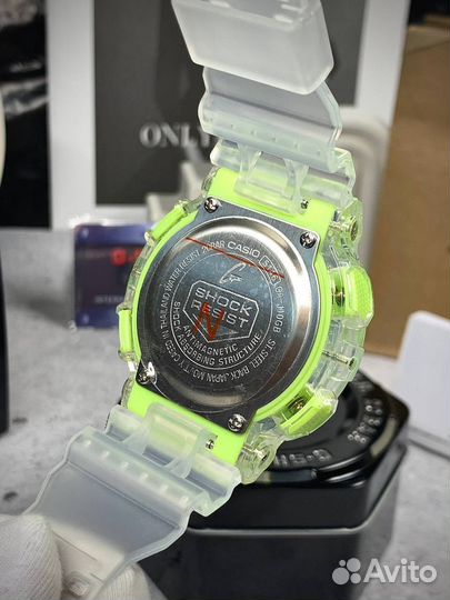 Часы G-Shock 110 салатовые