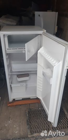 Холодильник бу маленький
