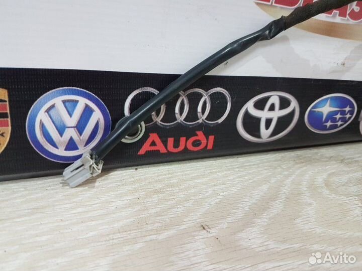 Замок багажника Honda Stepwgn RF7 K20A 2004