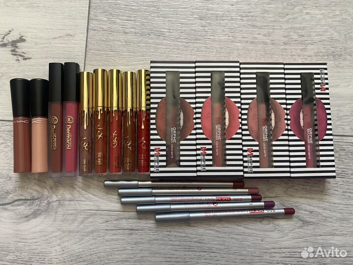 Набор матовых устойчивых помад