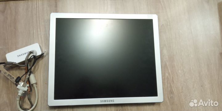 Samsung SyncMaster 770p на запчасти монитор