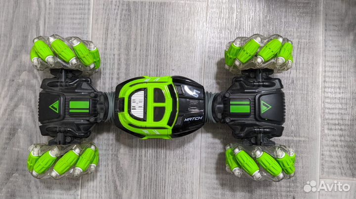 Машинка на пульте радиоуправлении