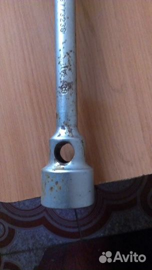 Ключ баллоный