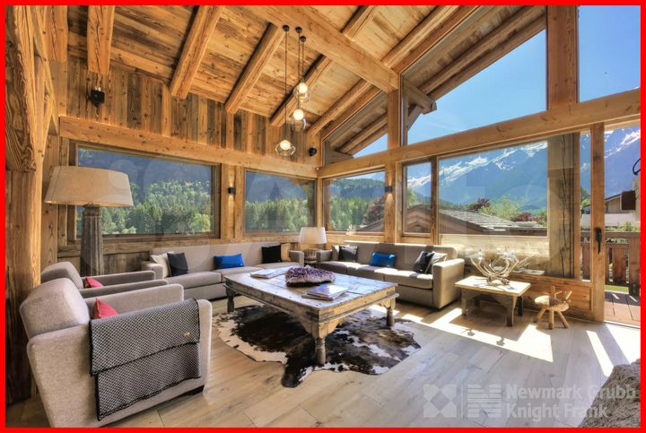 Дом 435 м² на участке 15 сот.