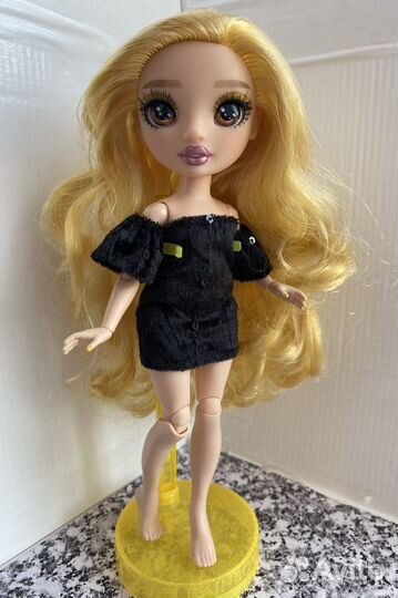 Одежда для кукол Rainbow high