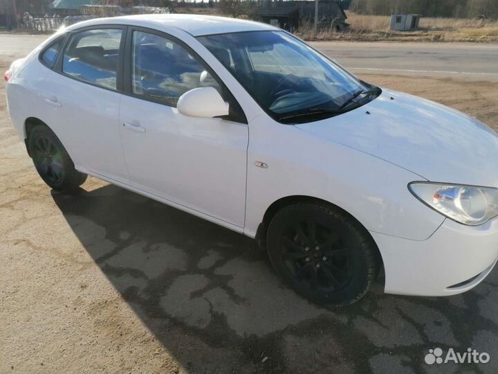 Hyundai Elantra 1.6 МТ, 2009, 300 000 км