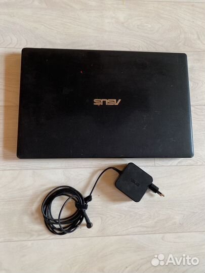 Ноутбук asus