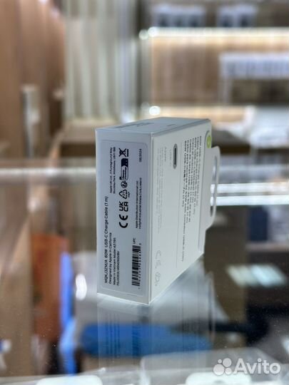 Кабель на iPhone 16 оригинал